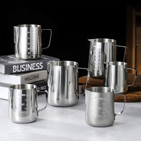 Milk frothing jug for coffee